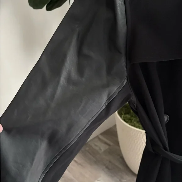 Torrid Women's Black Trench Coat 1 - Picture 5 of 8